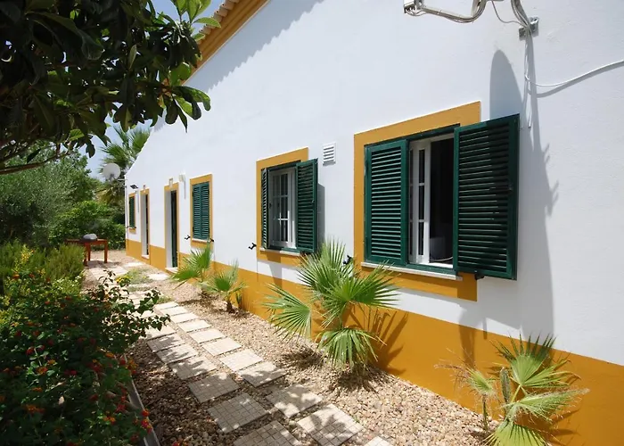 Quinta Rosa Branca بيت ضيافة 4*